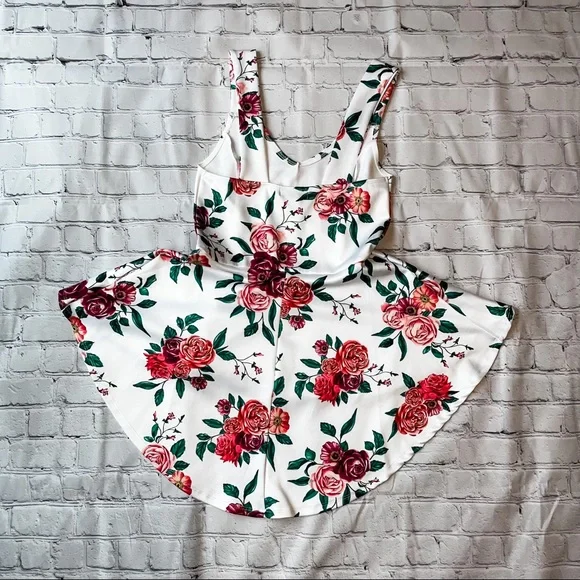 High-low hem Tanktop - Picture 7 of 15